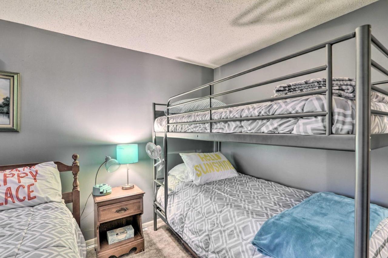 East Tawas Cabin With Lake Huron Access And Views 외부 사진